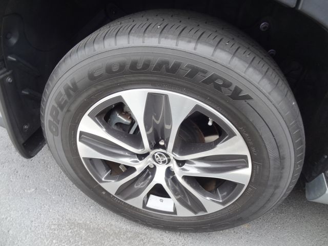 Thumbnail: 2022 Toyota Highlander - 5
