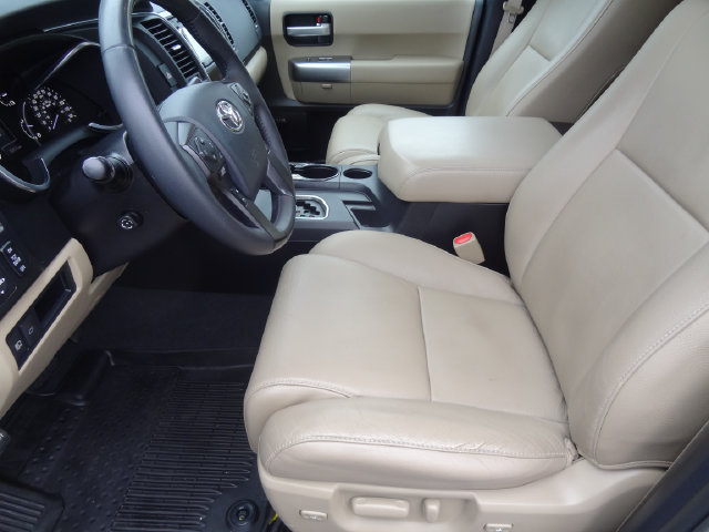 Thumbnail: 2019 Toyota Sequoia - 10