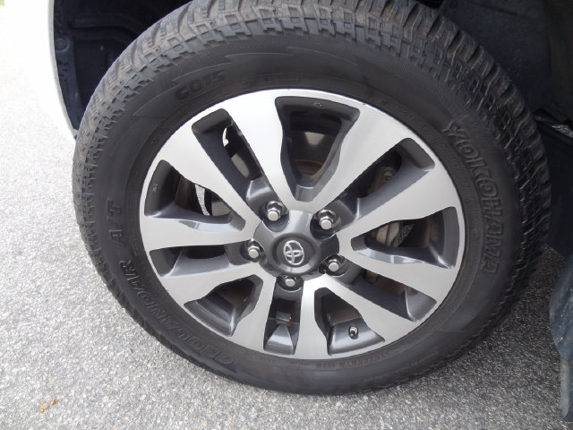 Thumbnail: 2019 Toyota Sequoia - 7