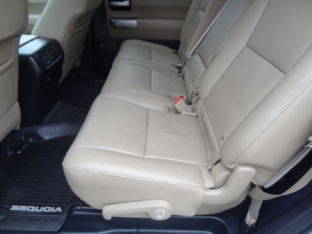 Thumbnail: 2019 Toyota Sequoia - 12