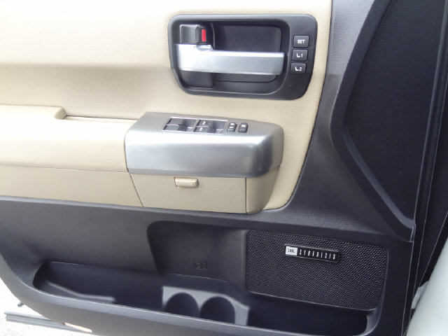 Thumbnail: 2019 Toyota Sequoia - 24