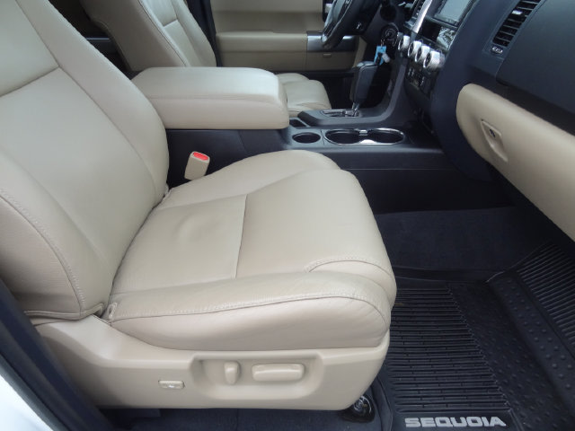 Thumbnail: 2019 Toyota Sequoia - 23