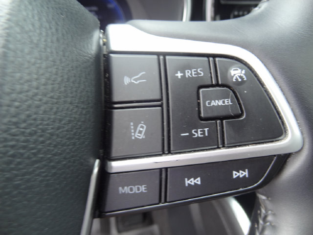 Thumbnail: 2023 Toyota Highlander - 31