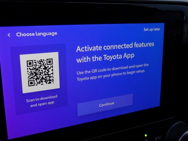 Thumbnail: 2023 Toyota Highlander - 16