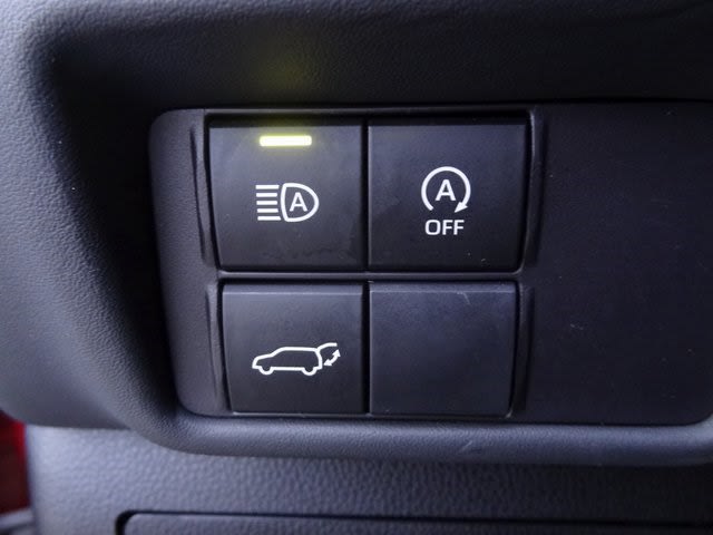 Thumbnail: 2023 Toyota Highlander - 25