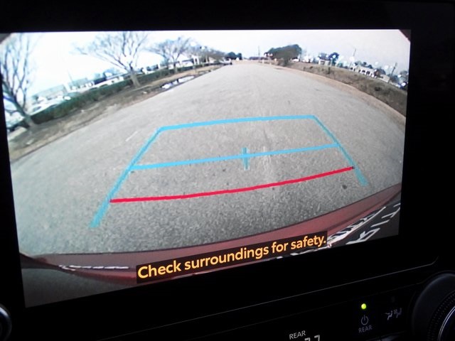 Thumbnail: 2023 Toyota Highlander - 13