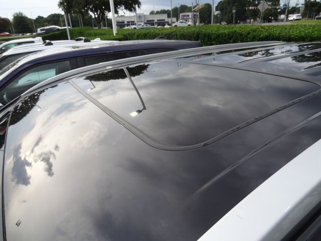 Thumbnail: 2023 Toyota Highlander - 18