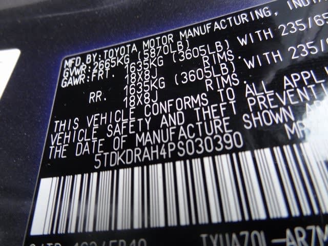 Thumbnail: 2023 Toyota Highlander - 16