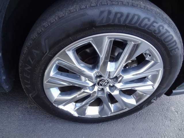 2023 Toyota Highlander Limited 23