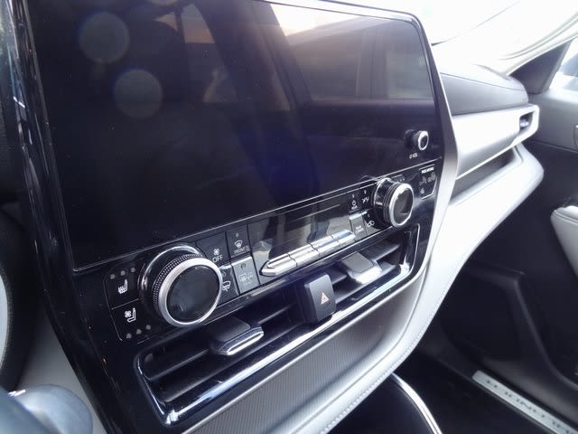 2023 Toyota Highlander Limited 14