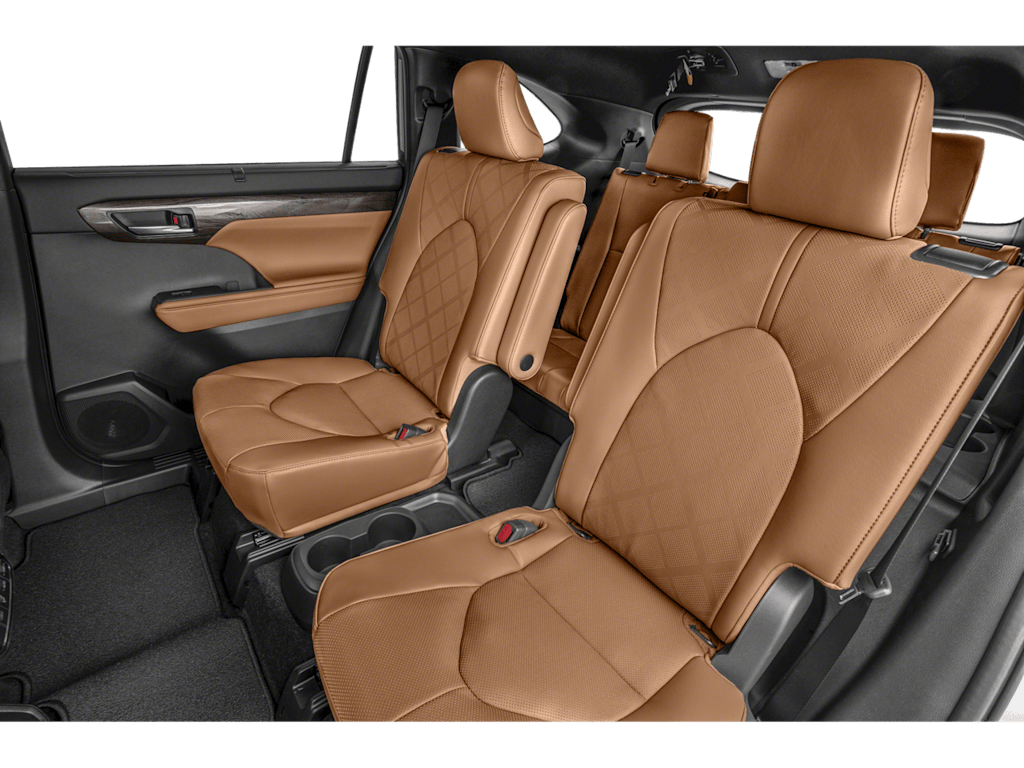 Thumbnail: 2023 Toyota Highlander - 7