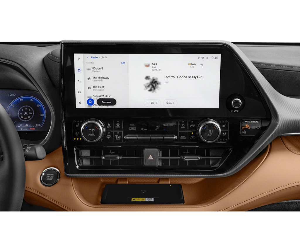 Thumbnail: 2023 Toyota Highlander - 9