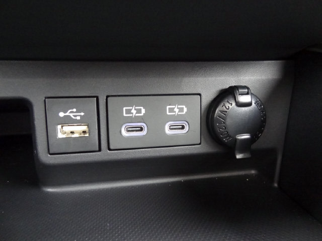 Thumbnail: 2026 Toyota Highlander - 39