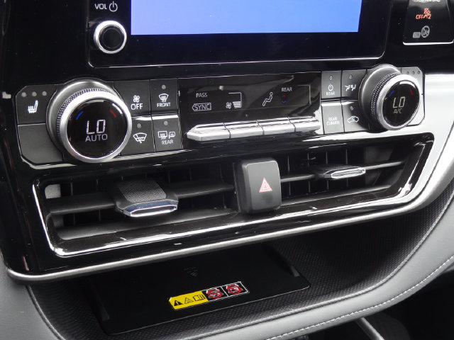 Thumbnail: 2026 Toyota Highlander - 34