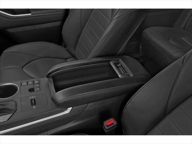Thumbnail: 2024 Toyota Highlander - 11