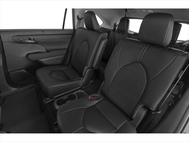 Thumbnail: 2024 Toyota Highlander - 7