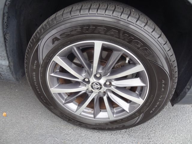 Thumbnail: 2019 Toyota Highlander - 15