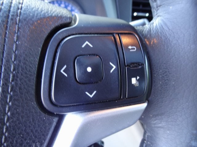 Thumbnail: 2016 Toyota Sienna - 28
