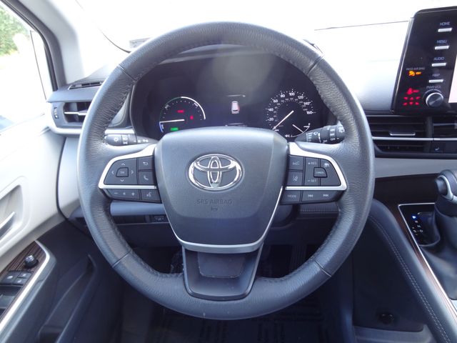 Thumbnail: 2024 Toyota Sienna - 8