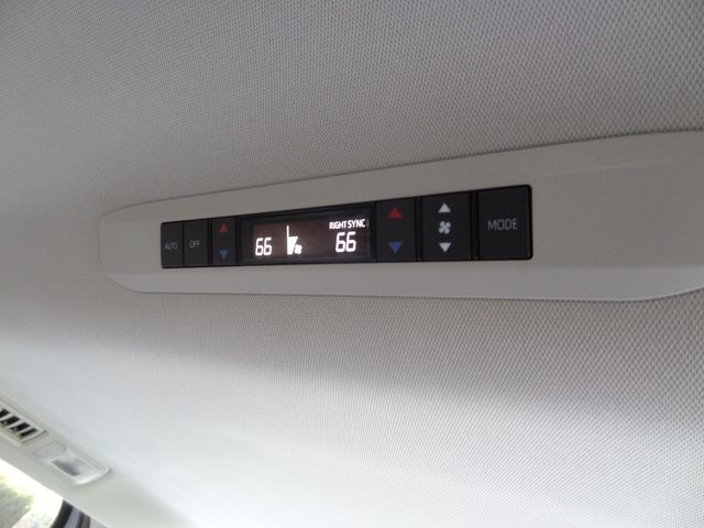 Thumbnail: 2024 Toyota Sienna - 23