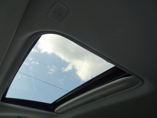 Thumbnail: 2024 Toyota Sienna - 18