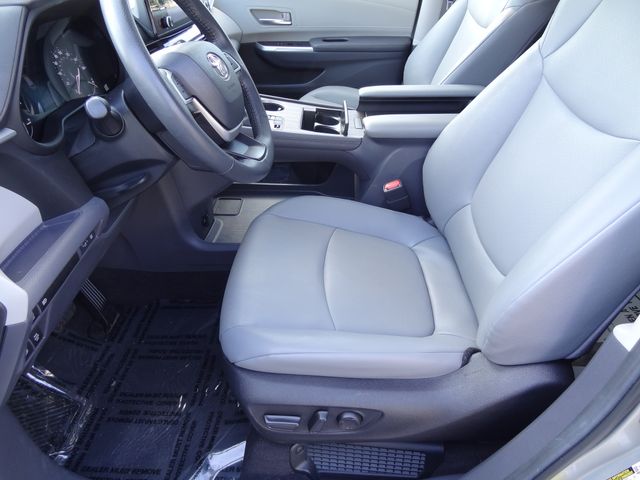Thumbnail: 2024 Toyota Sienna - 9
