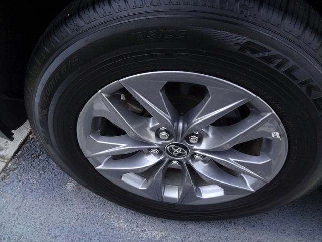 Thumbnail: 2026 Toyota Sienna - 16
