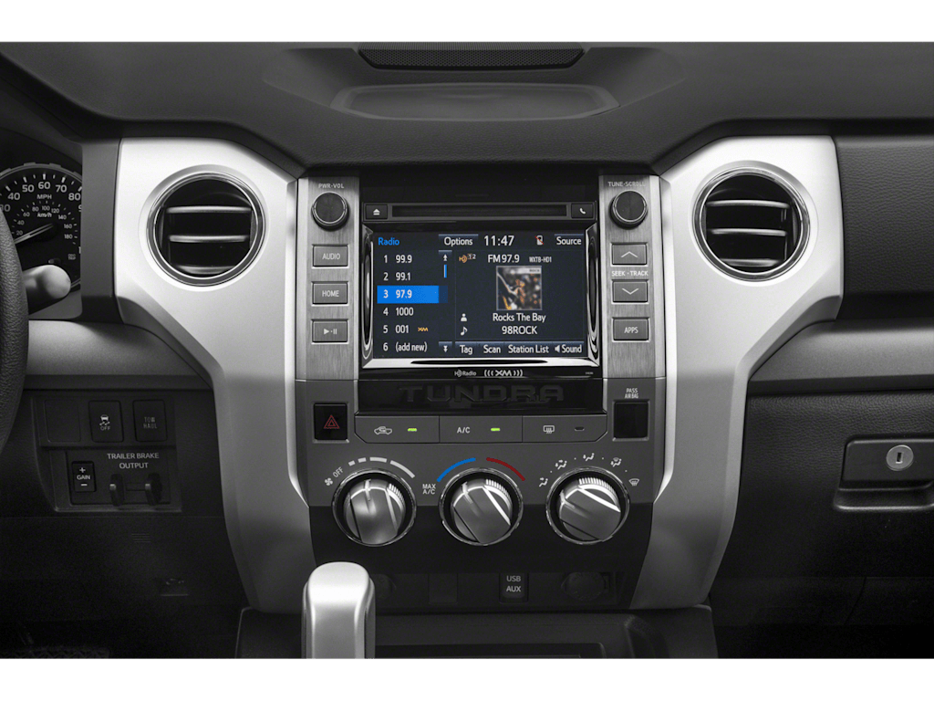 Thumbnail: 2021 Toyota Tundra - 10