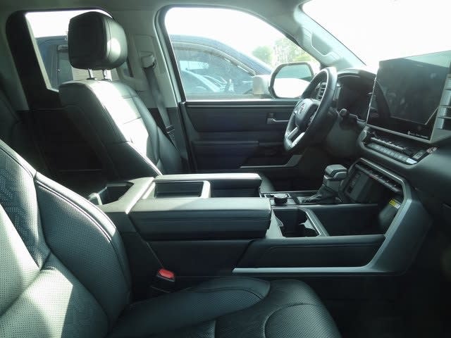 2022 Toyota Tundra Limited 7