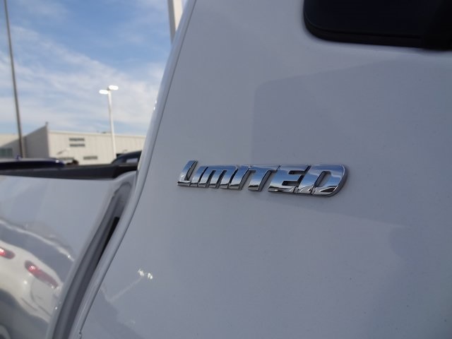 2022 Toyota Tundra Limited 4