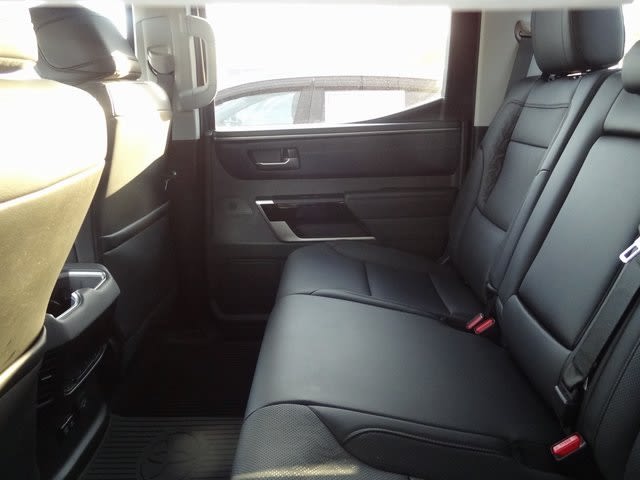 Thumbnail: 2024 Toyota Tundra - 10