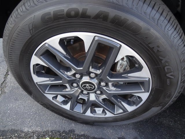 Thumbnail: 2024 Toyota Tundra - 18