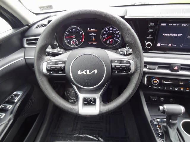 Thumbnail: 2023 Kia K5 - 7