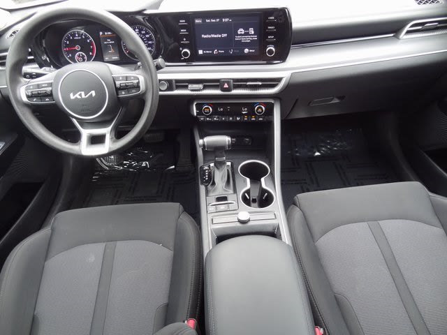 Thumbnail: 2023 Kia K5 - 2