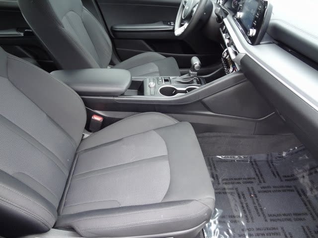 Thumbnail: 2023 Kia K5 - 18