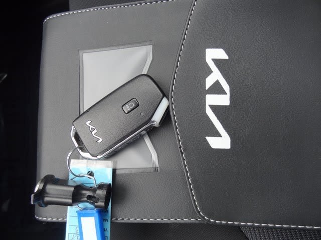 Thumbnail: 2023 Kia K5 - 16