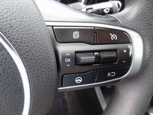 Thumbnail: 2023 Kia K5 - 24