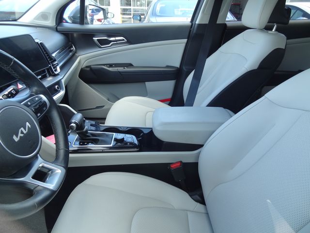 Thumbnail: 2023 Kia Sportage - 12