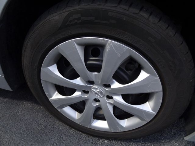 Thumbnail: 2024 Toyota Corolla - 18