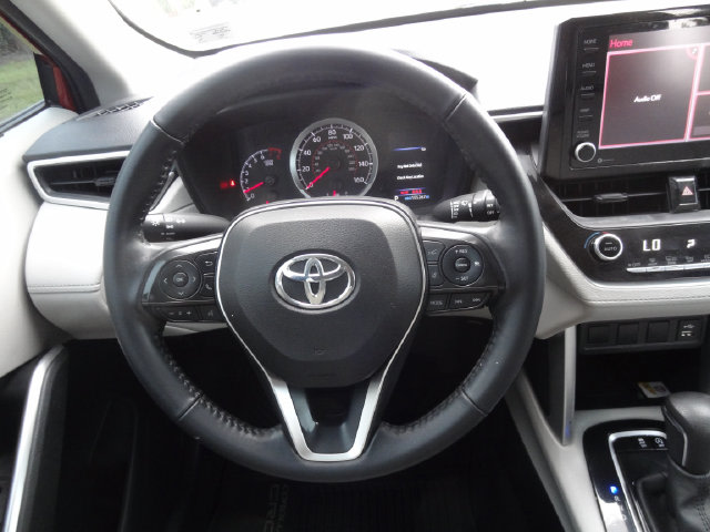 Thumbnail: 2022 Toyota Corolla Cross - 9