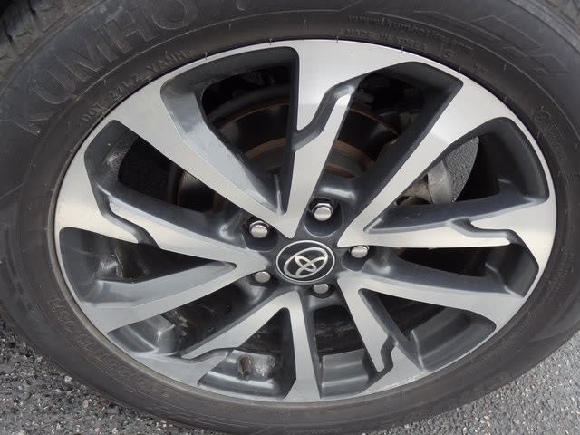 Thumbnail: 2023 Toyota Corolla Cross - 6