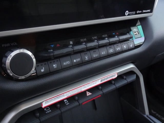 Thumbnail: 2023 Toyota Sequoia - 9