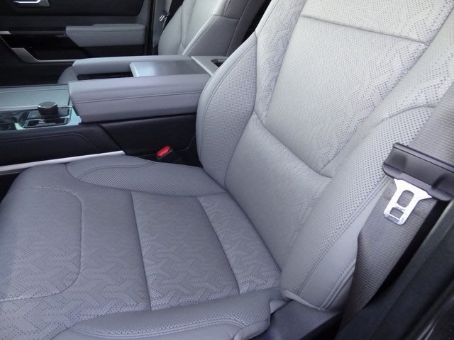 Thumbnail: 2023 Toyota Sequoia - 6