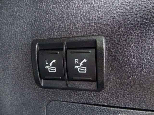 Thumbnail: 2023 Toyota Sequoia - 15