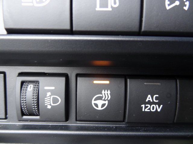 Thumbnail: 2023 Toyota Sequoia - 29