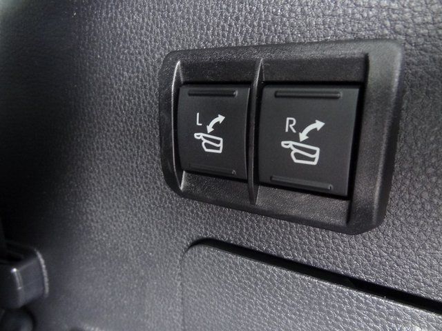 Thumbnail: 2023 Toyota Sequoia - 16