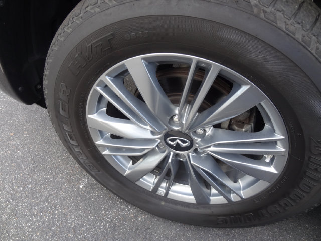 Thumbnail: 2022 INFINITI QX80 - 14