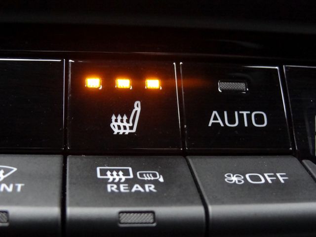 Thumbnail: 2024 Toyota Crown - 33