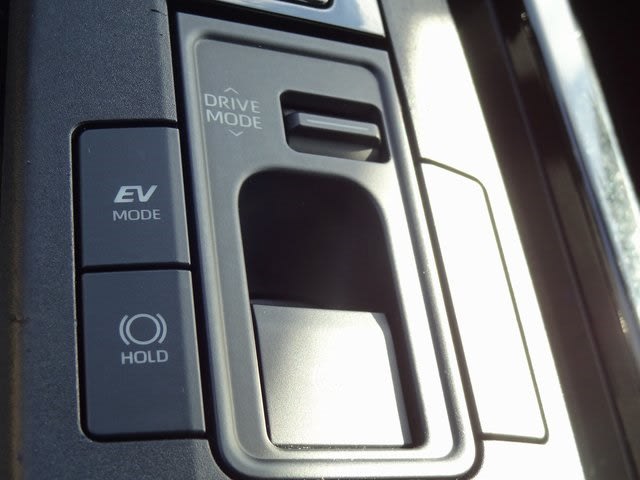 Thumbnail: 2024 Toyota Prius - 21