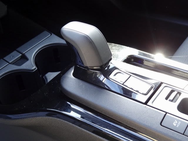 Thumbnail: 2024 Toyota Prius - 11